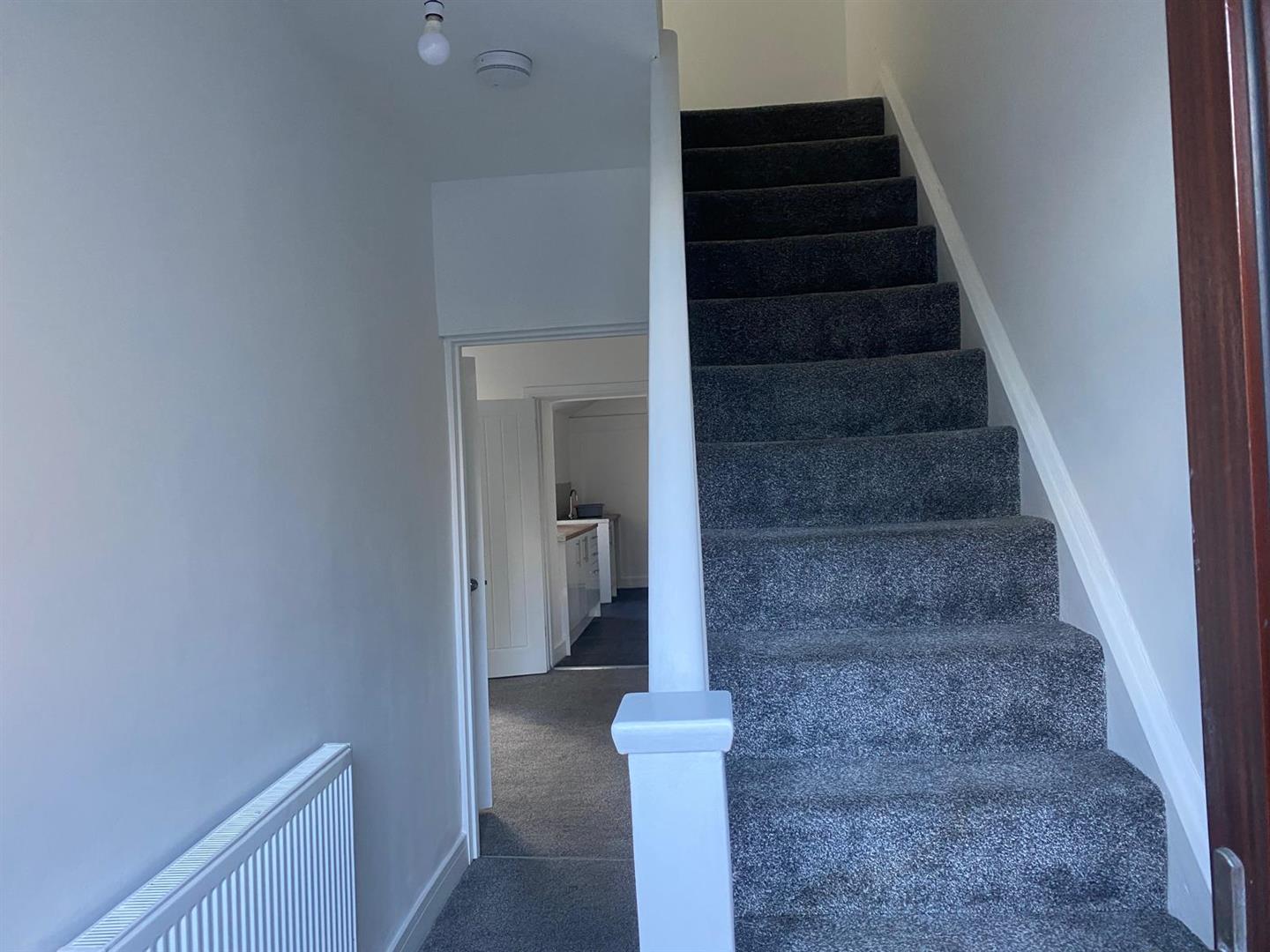 house - terraced for rent wern crescent