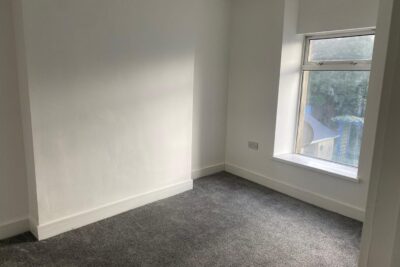 house - terraced for rent wern crescent