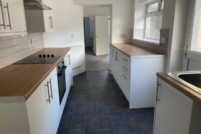 house - terraced for rent wern crescent