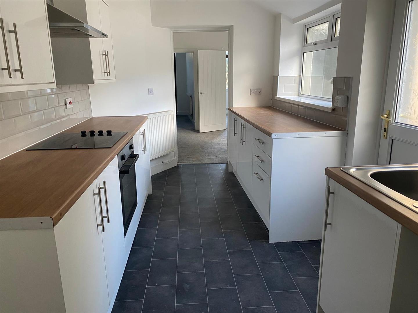 house - terraced for rent wern crescent