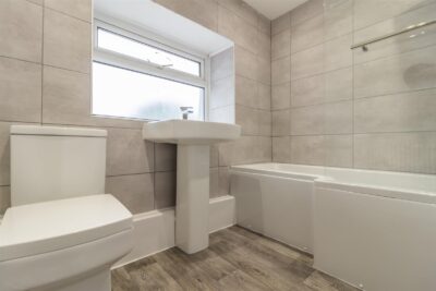 house - terraced for rent king street