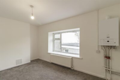 house - terraced for rent king street