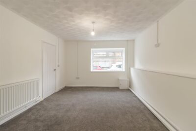 house - terraced for rent king street