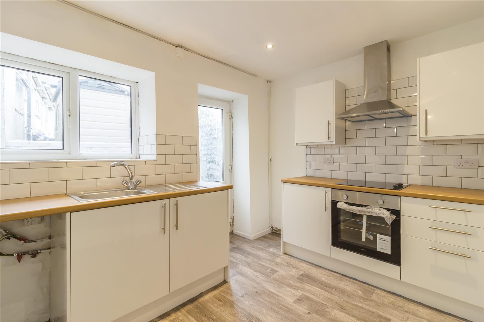 house - terraced for rent king street