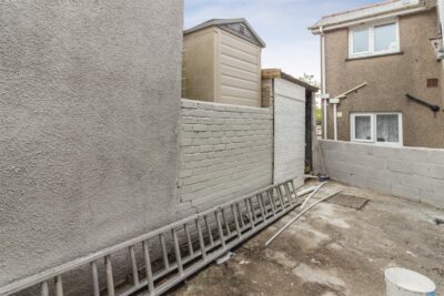 house - terraced for rent king street