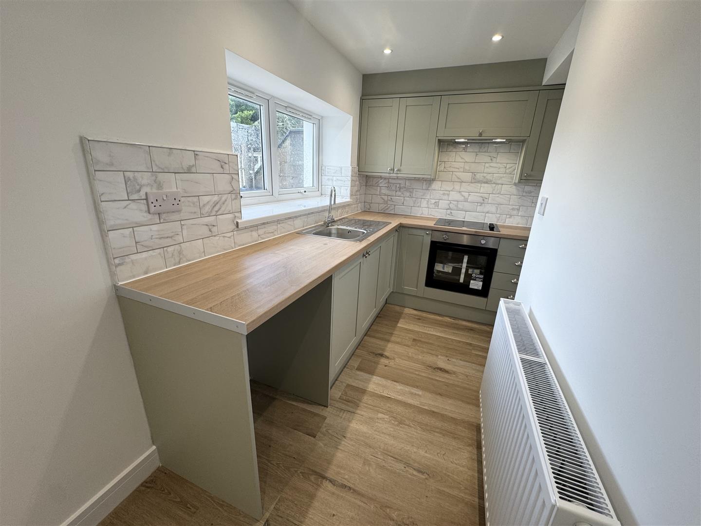 house - terraced for rent maesyffynon terrace